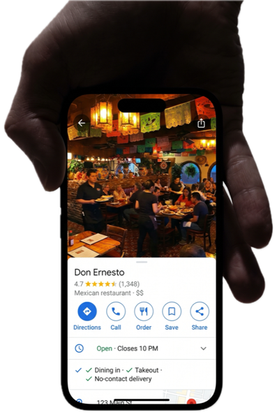 Ficha de Google Business de un negocio vista en un teléfono